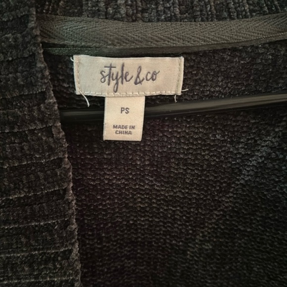 Style & Co - Picture 3 of 3